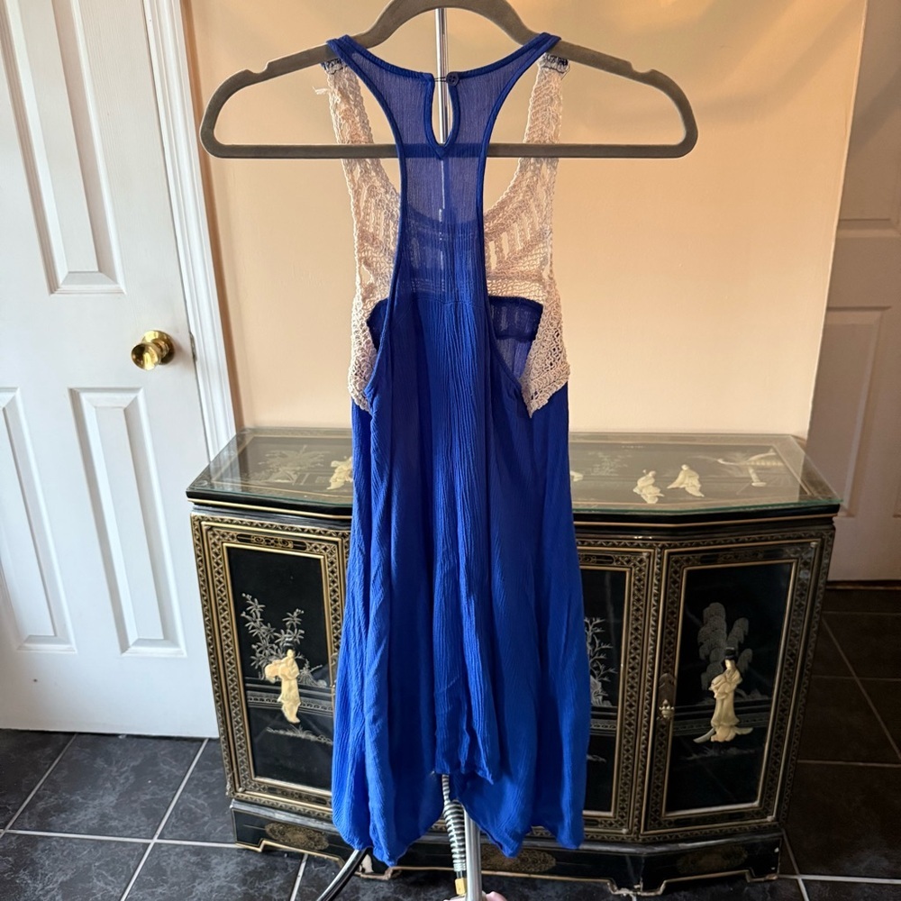 Royal Blue Crochet Sleeveless Top - Picture 2 of 3